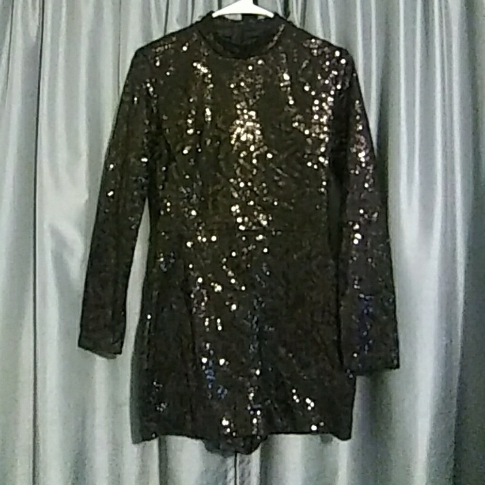 😍😍👑"MUST HAVE!!!" 😍😍SUPER SEXY GLAM ROMPER!!